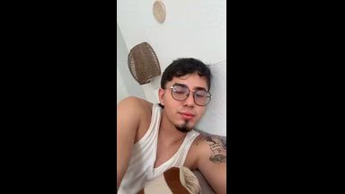 KISS ME BABY
