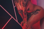 😈