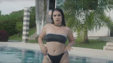 Let's go to the pool !!
