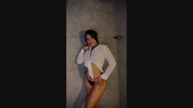 The vibrations make me so hot and sensual. Don't m