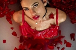 VALENTINE´S DAY WITH A GODDESS