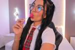 Schoolgirl 😏😳