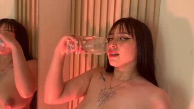 a glass of milk 🍒