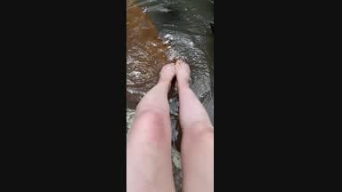 feet feet