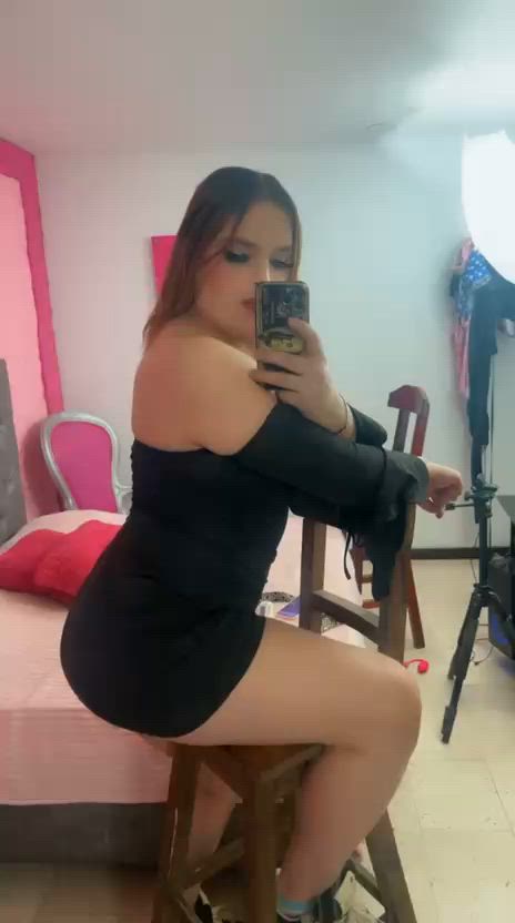 <3