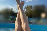 legs in the pool💦