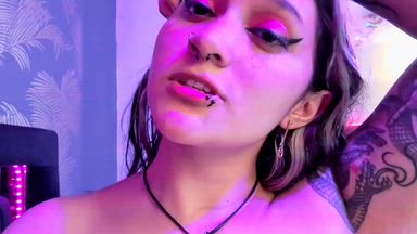 Close-up of how I would ride you? 😈🥴❤️