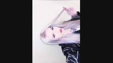 platinum blonde