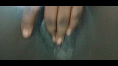 squirt finger my pussy