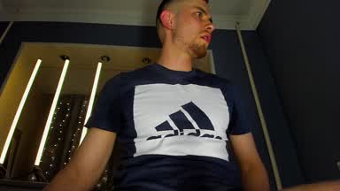 Sh-g sperm stan-g 💦 in a T-shirt 👕 c-se to cam📹