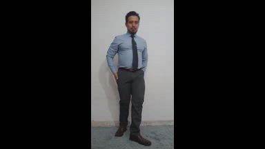 gray shirt and navi blue patnsvi