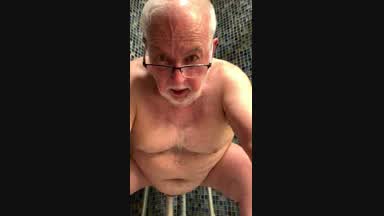 Richard cum eating