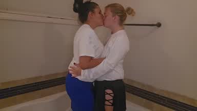 2 MILFs Wet Tshirts