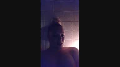 Cum join me in my bubbly bath and see how wet I ge
