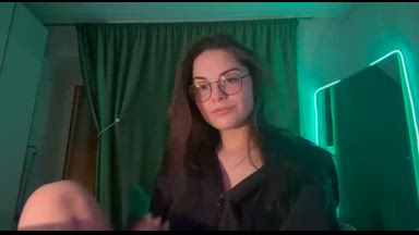 ^-^