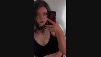 Goth Beauty 🖤