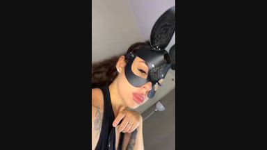welcome to my room , my name carolina, ntmu ! — your little bunny