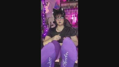 lady marzanna — wiggly toes & blowing smoke in your face