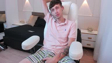 máx — Do you want to see my big hard cock?