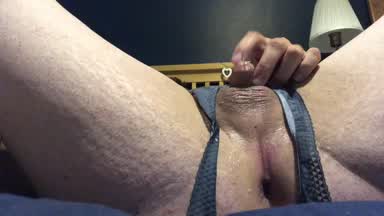 Wet sissy pussy 💦💋