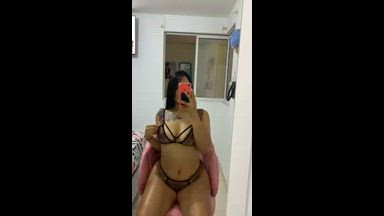 sexy latina
