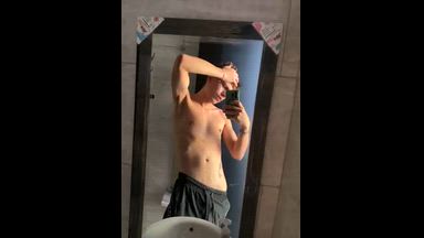 Im so hot 😈😈