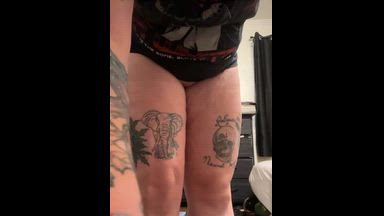 watch me spread my cheeks