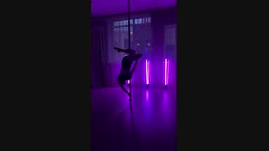 Pole dance