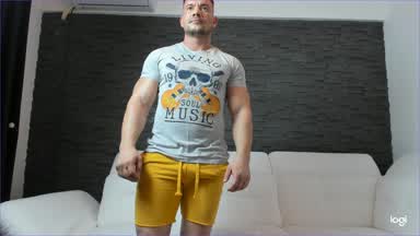 ripp tshirt oil my muscles and flex hard