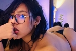 <3