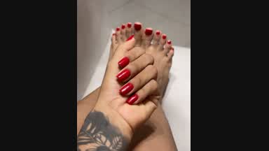 feet
