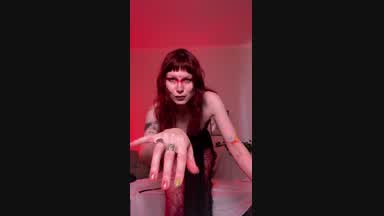 Amazon lady is hunting for pleasure