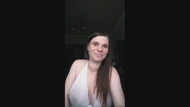Pregnant navel fetish