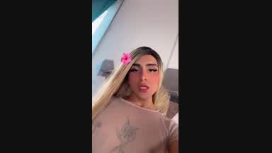zoe es caliente