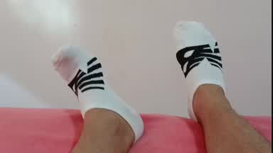 Showing feet