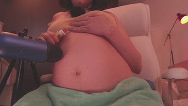 Belly tease  with oil and water of my 5 months of