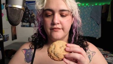 ASMR Eating a Cookie