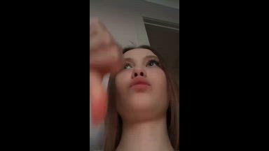 eye contact bb