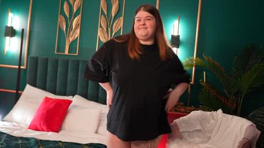 Preparing for the stream ( dressing up ) 🥰