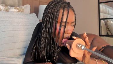 🎀dakota wangi🎀 — FUCKING THE MOUTH WITH THE MACHINE 🍆💦