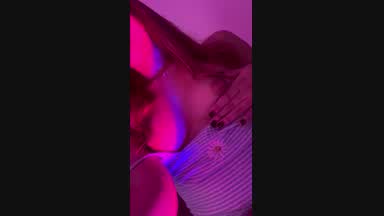 <33