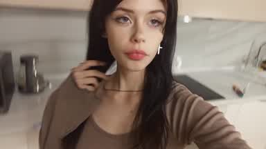 Do you like it when I flirt like that?)