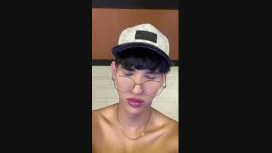 Hi