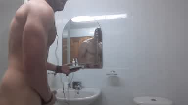Muscles CUMSHOT!