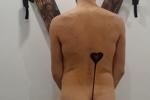heart whip between the pore crack