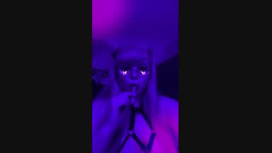 Evelinne smoke