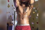 muscles hot
