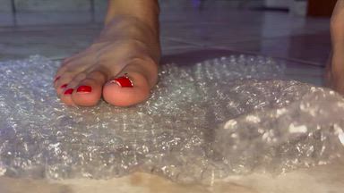 Stepping bubbles wrap