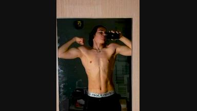 whiteskyy live Chaturbate webcam gallery thumbnail
