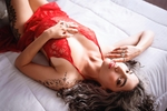 I look pretty with the color red <3